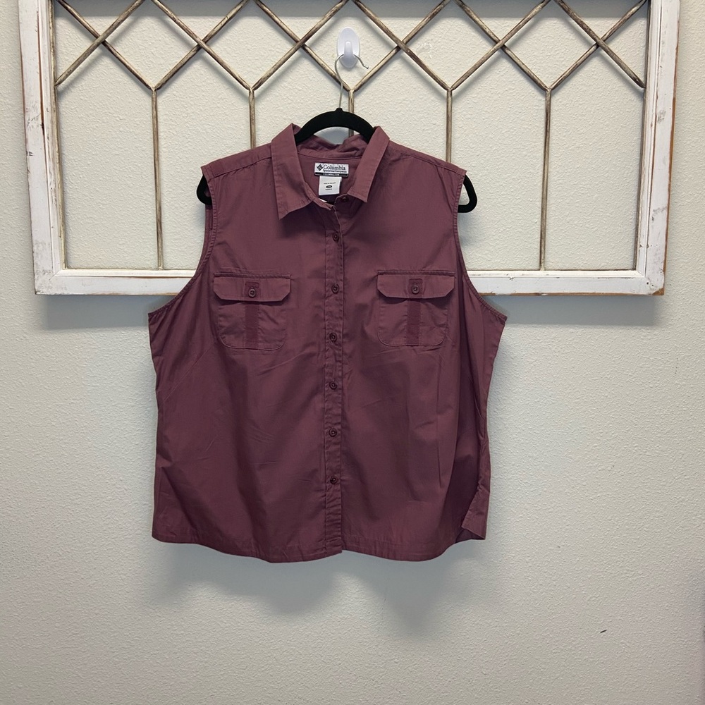Columbia size 2X purple PFG bonehead top